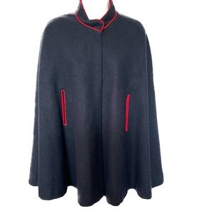 G Fox Co CAPE Wool Blue Red Trim Hartford Country Place Lined  Red Satin 1 Size